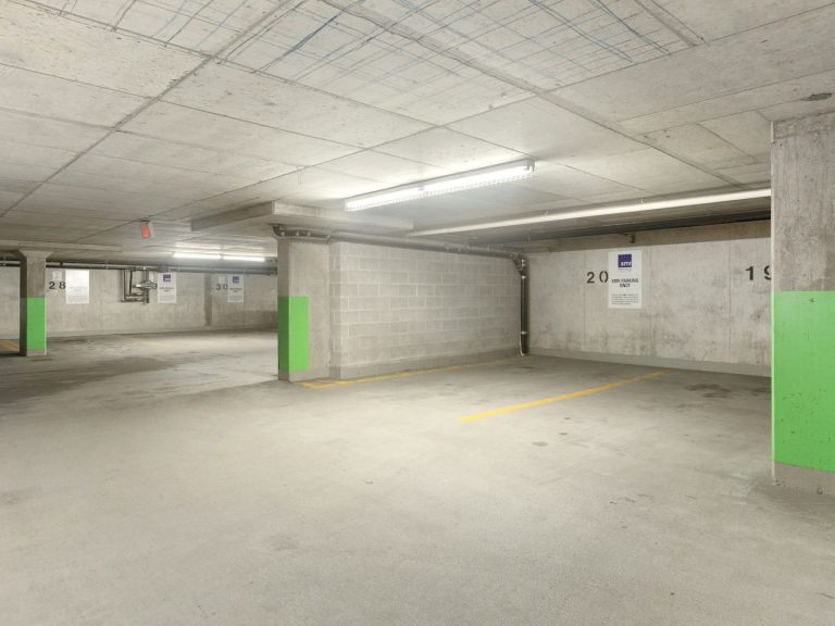 PKW Stellplatz-, Parkhaus- und Tiefgaragenreinigung